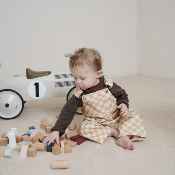 Myles & Me - Unisex dungarees 3-6months Willow sands